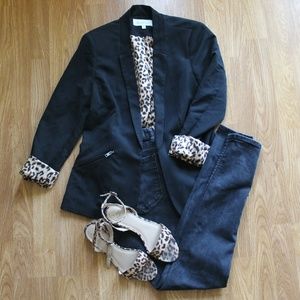 Daniel Rainn Leopard Lined Black Blazer